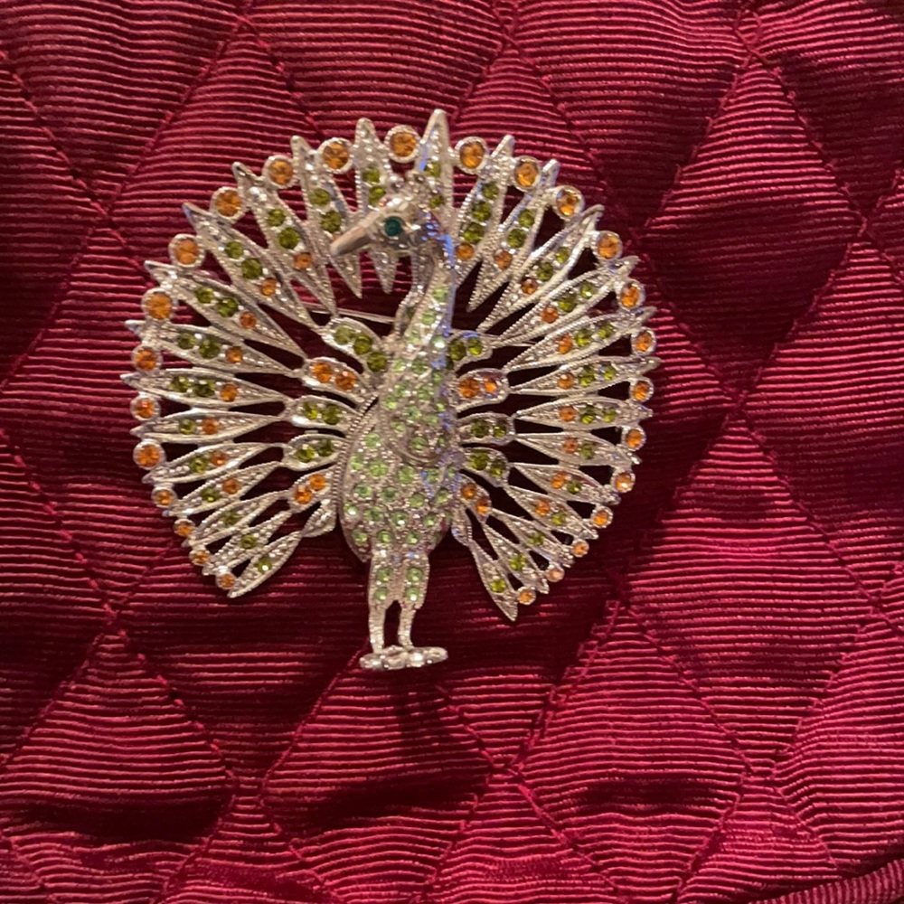 Jacqueline Bovier Kennedy pin